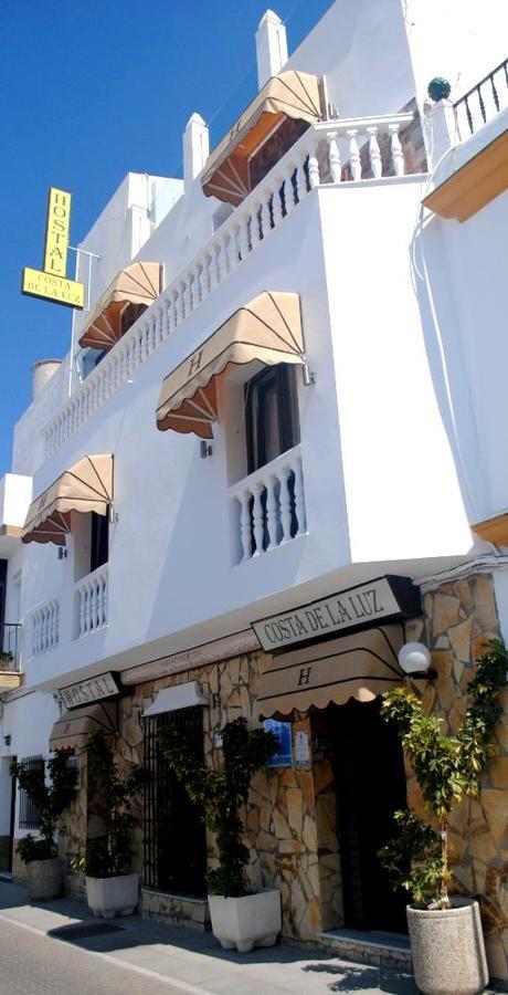Hostal Costa De La Luz โกนิล เด ลาฟรอนเตรา ภายนอก รูปภาพ