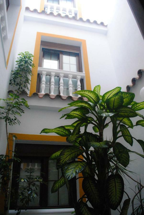 Hostal Costa De La Luz โกนิล เด ลาฟรอนเตรา ภายนอก รูปภาพ