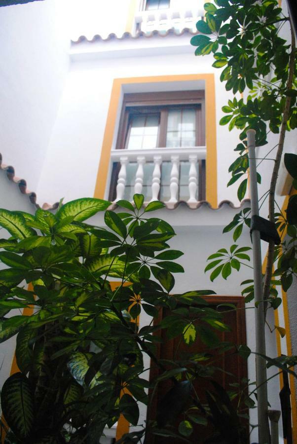 Hostal Costa De La Luz โกนิล เด ลาฟรอนเตรา ภายนอก รูปภาพ